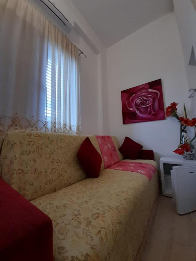 Casa Laura Hotel Каровиньо Екстериор снимка